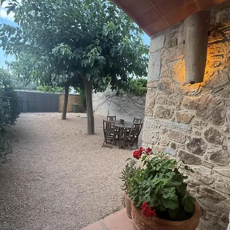 Ponent Villa *